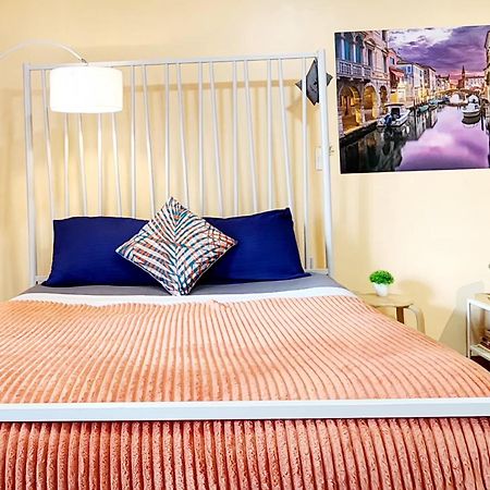 Spacious Cozy Suite At The Venice Mall With Free Parking And Washing Machine (Adults Only) 达义 外观 照片